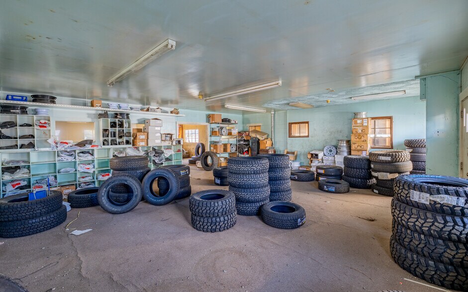 More Photos Of 2130 Big Horn Ave, Cody General Retail For Sale