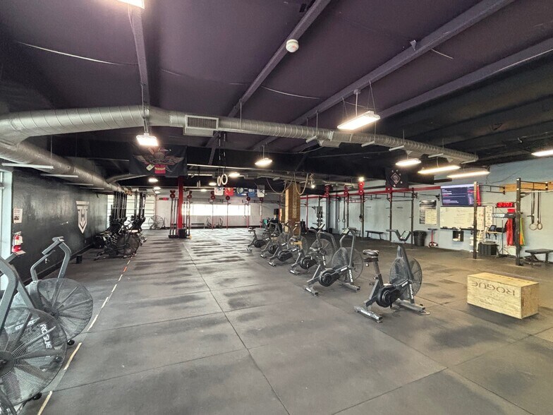 More Photos Of 14653 Us-17 Hwy N, Hampstead Health Club For Lease