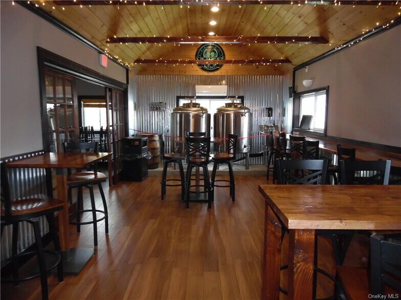 More Photos Of 89 Sullivan Ave, Liberty Bar For Sale