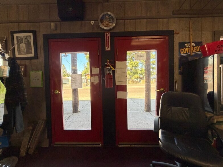 More Photos Of 5235 US-51 Hwy, Mercer General Retail For Sale