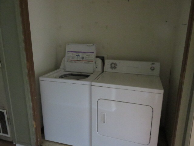 More Photos Of 18-20 E Main St, Altus Apartments For Sale