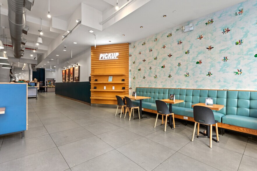 More Photos Of 18 E 23rd St, New York Apartments For Lease