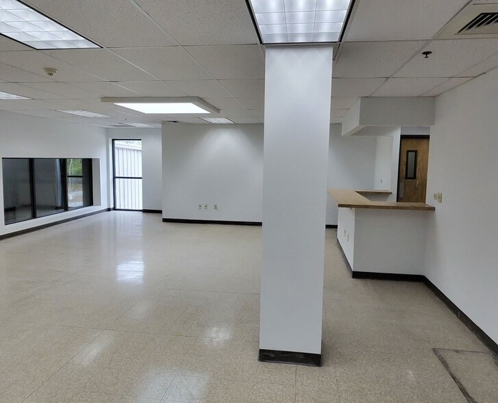 More Photos Of 49 McGrath Rd, Dracut Truck Terminal For Lease
