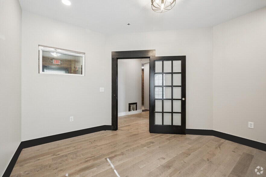 More Photos Of 39 E Main St, Marlton Office Residential For Lease