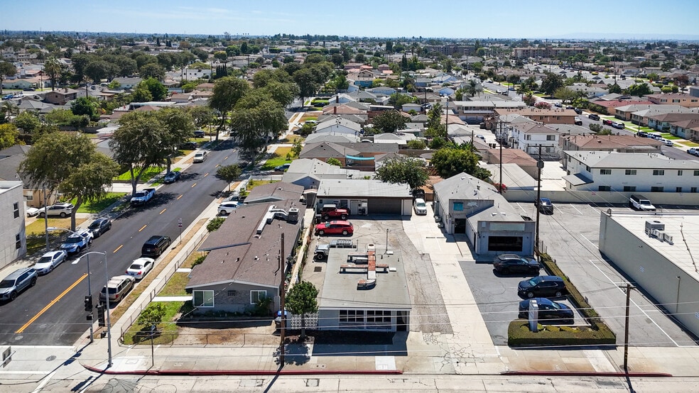 More Photos Of 605 W Beverly Blvd, Montebello Storefront Retail Residential For Sale