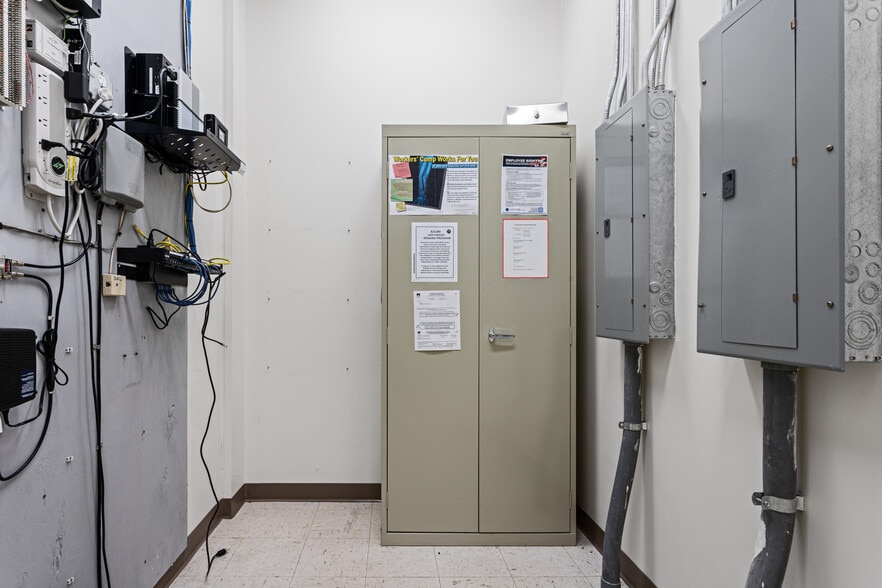 More Photos Of 6515 NW 16th St, Gainesville Manufacturing For Lease