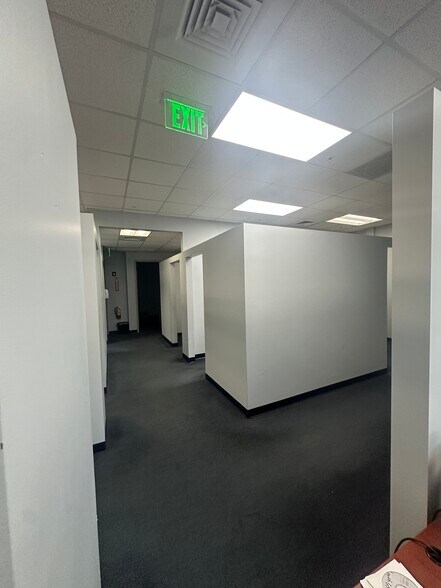 More Photos Of 7011 Rivers Ave, Charleston Office For Sale