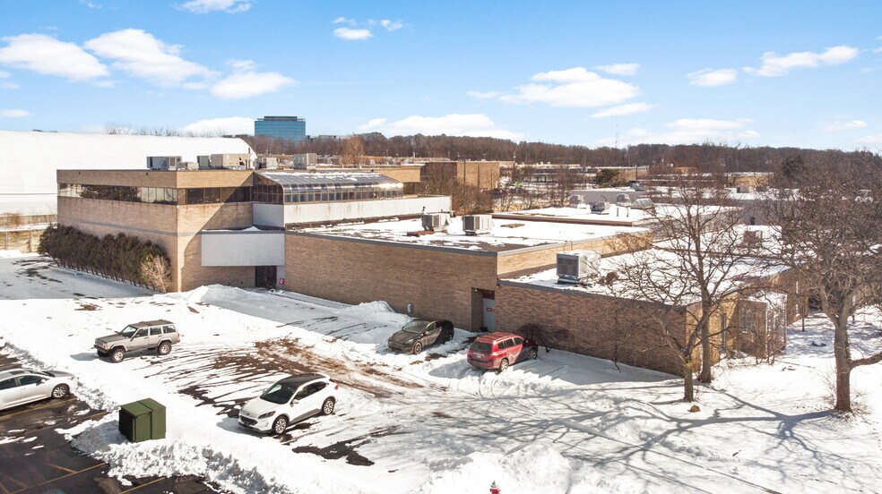 More Photos Of 23330 Commerce Park, Beachwood Office For Sale