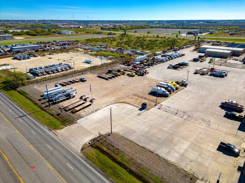 More Photos Of 5821 Agnes St, Corpus Christi Service For Sale