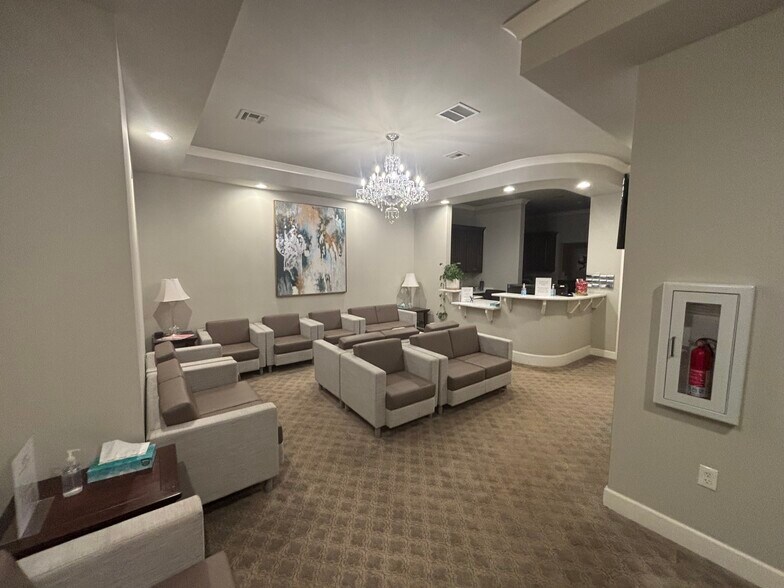 More Photos Of 4809 E 89th St S, Tulsa Office For Sale