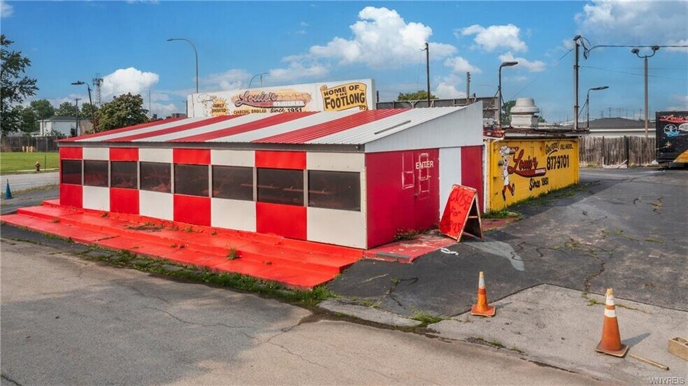 Primary Photo Of 69 Grand Island Blvd, Tonawanda Fast Food For Sale