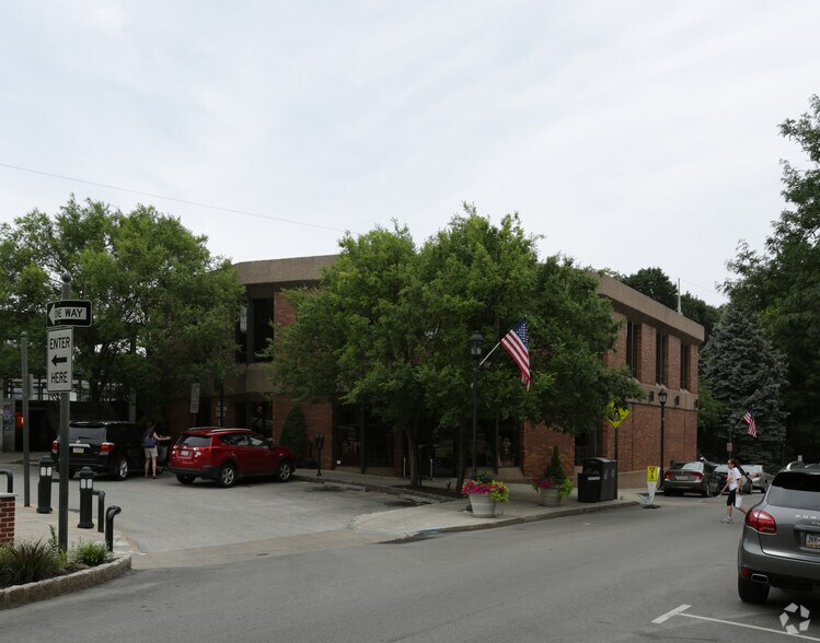 More Photos Of 1 Station Cir, Narberth Storefront Retail Office For Lease