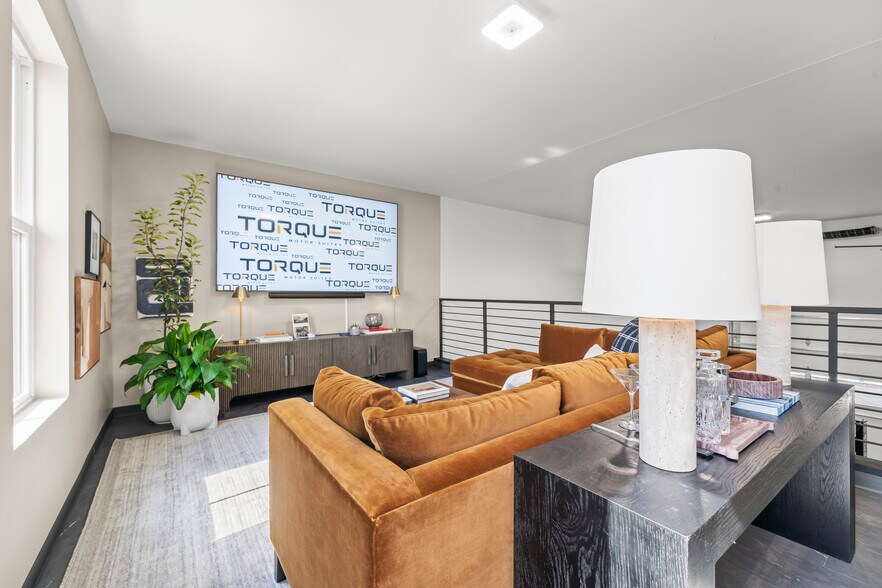 More Photos Of 4477 34th Ave, Cincinnati Self Storage For Sale