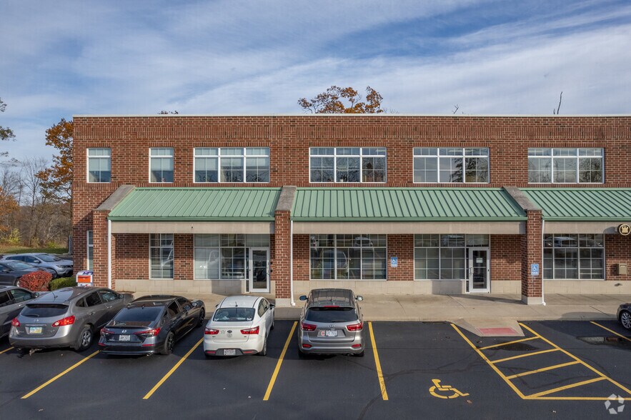 More Photos Of 10883 Pearl Rd, Strongsville Office For Lease