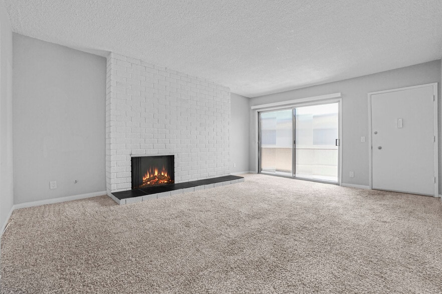 More Photos Of 11943 Kiowa Ave, Los Angeles Apartments For Sale