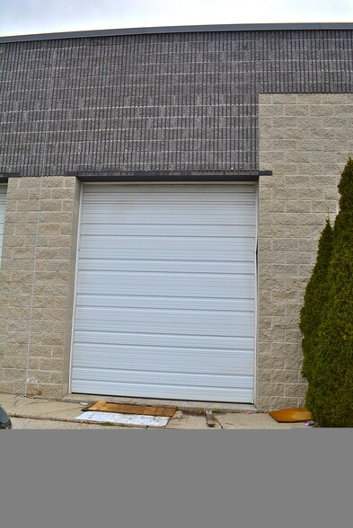 More Photos Of 4 Mark Rd, Kenilworth Light Distribution For Sale