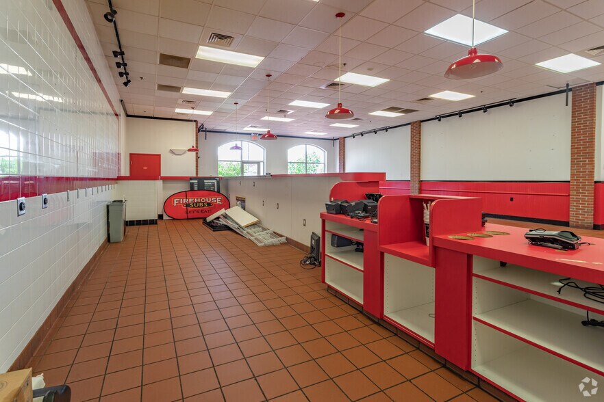 More Photos Of 1430 High St, Williamsburg General Retail For Lease