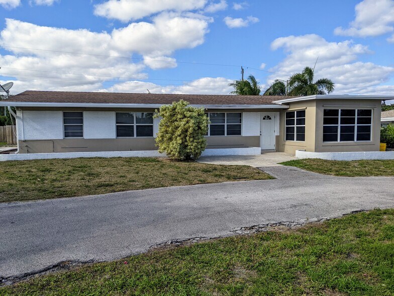 Primary Photo Of , Boca Raton Specialty For Sale