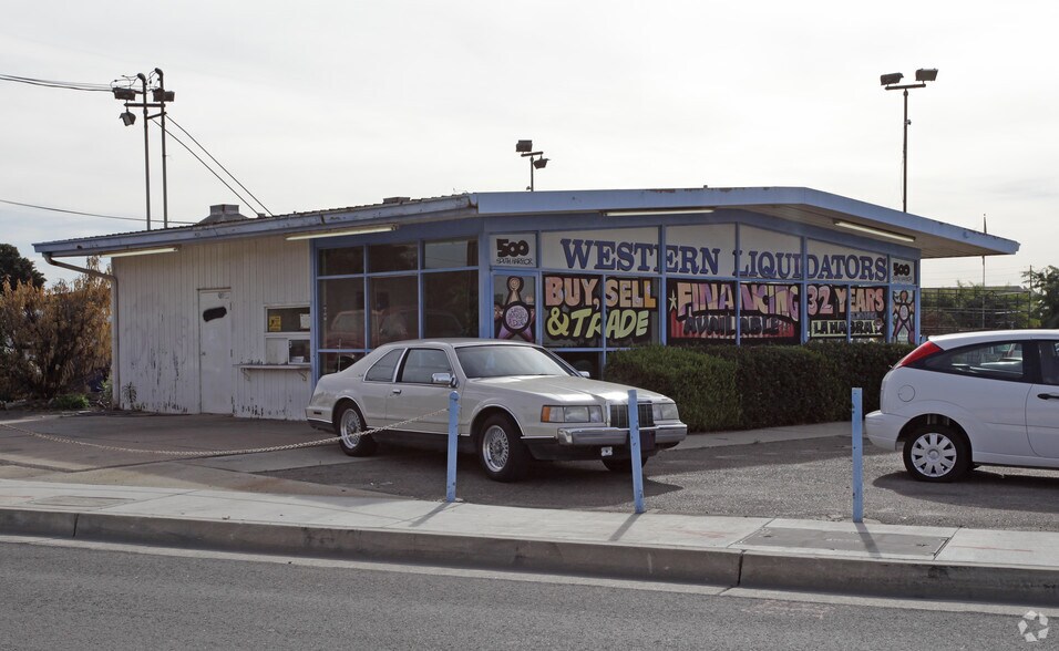 More Photos Of 500 S Harbor Blvd, La Habra Contractor Storage Yard For Lease