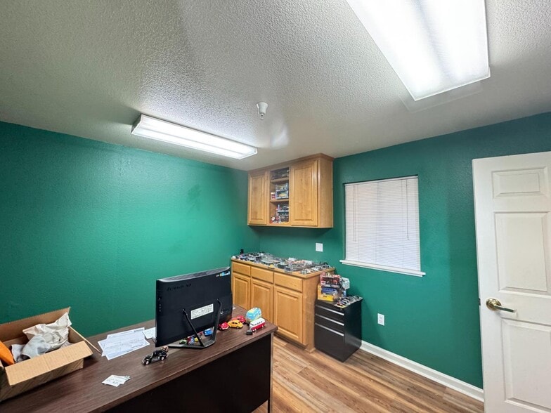 More Photos Of 509 Galaxy Way, Modesto Warehouse For Lease