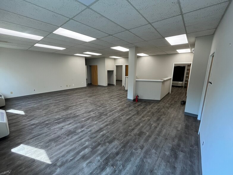More Photos Of 632 Montgomery Ave, Narberth Office For Lease