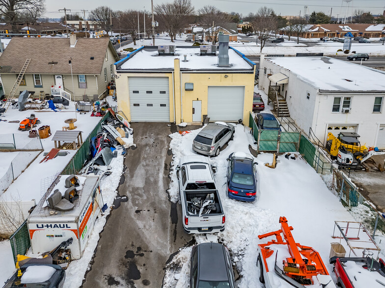 More Photos Of 226 W Street Rd, Warminster Township Auto Repair For Sale