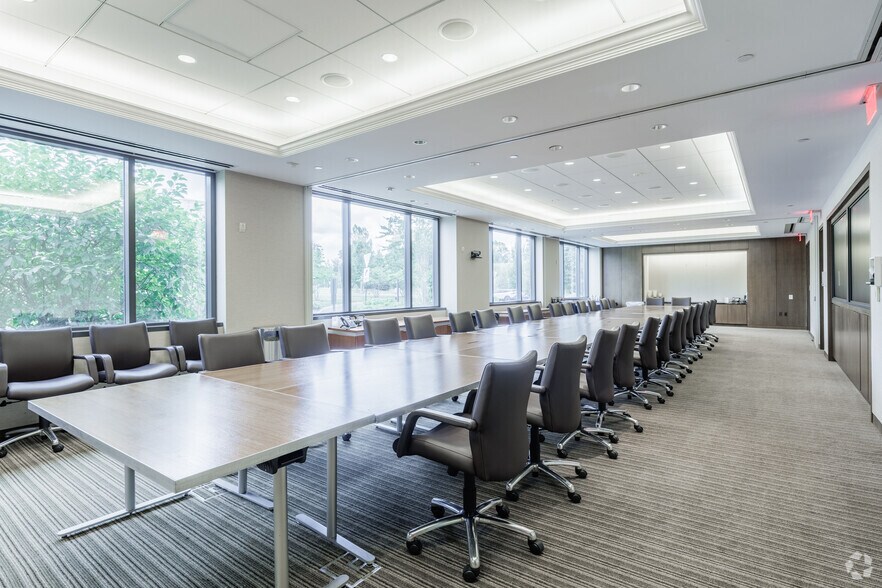 More Photos Of 1 Jefferson Rd, Parsippany Office For Sale