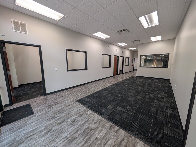 More Photos Of 12276 San Jose Blvd, Jacksonville Medical For Lease