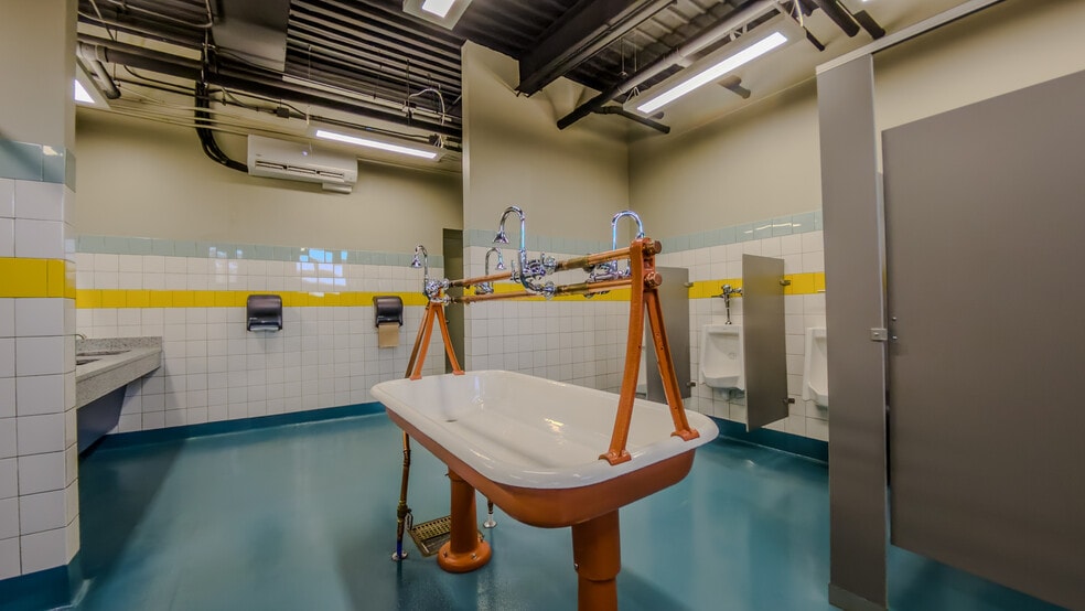 More Photos Of 1431 S Elm Eugene St, Greensboro Manufacturing For Lease