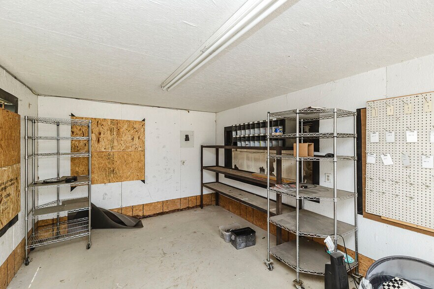 More Photos Of 1663 Georgia Rd, Humboldt Specialty For Sale
