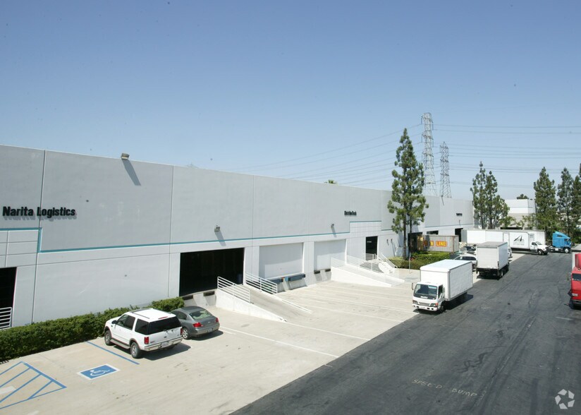 More Photos Of 17230-17258 S Main St, Gardena Distribution For Lease
