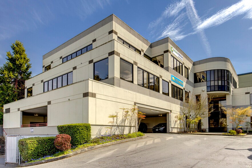 More Photos Of 10202 5th Ave NE, Seattle Coworking Space