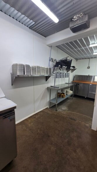 More Photos Of 4021 Acton Hwy, Granbury General Retail For Lease