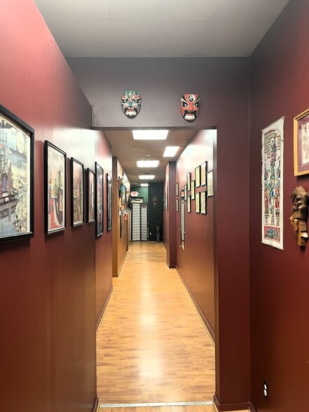 More Photos Of 25-27 N Washington St, Ypsilanti General Retail For Sale