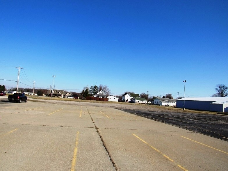 More Photos Of 507 W Indiana St, Edon Warehouse For Lease