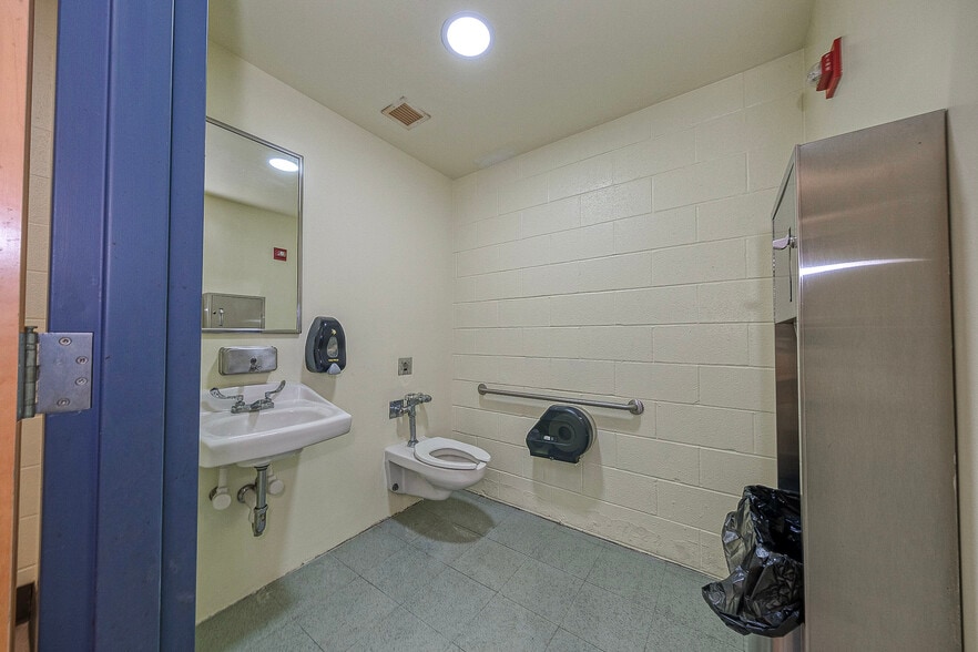 More Photos Of 255 Third St, New Kensington Schools For Sale