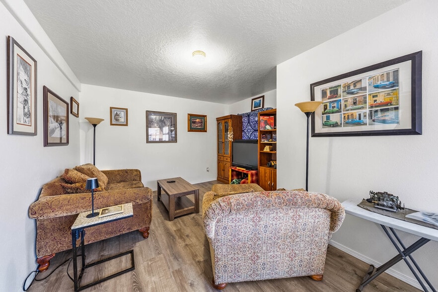 More Photos Of 542 Pacific Ave, Brookings Multifamily For Sale