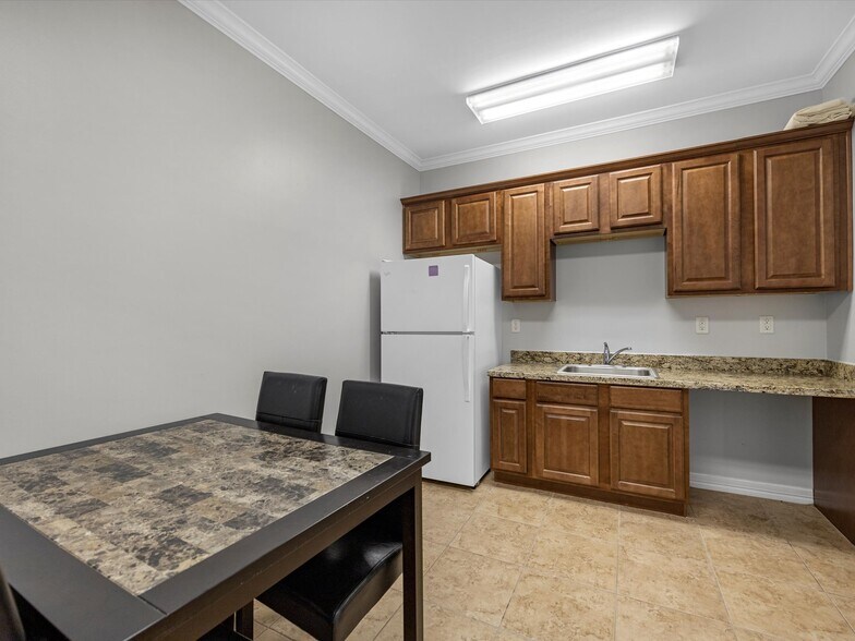 More Photos Of 4502 Riverstone Blvd, Missouri City Medical For Lease