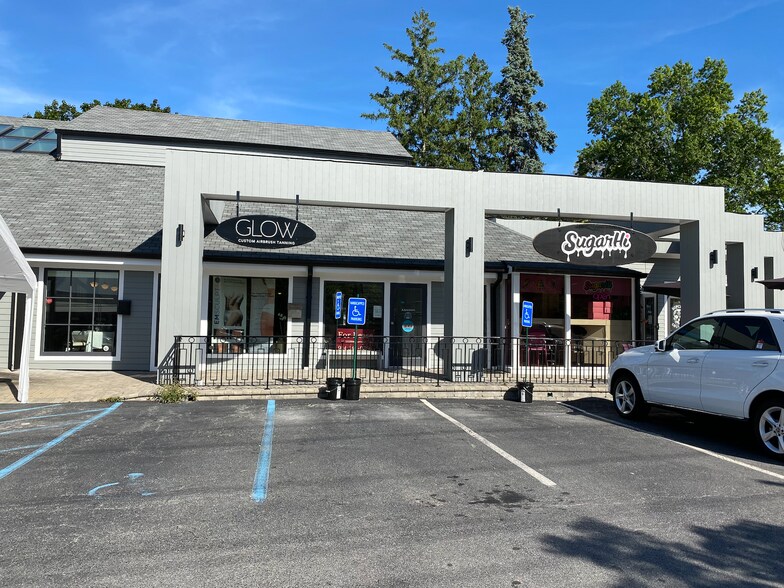 More Photos Of 382-388 Main St, Armonk General Retail For Lease