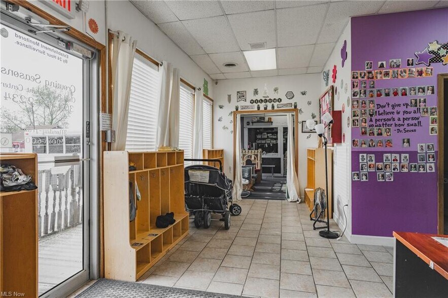 More Photos Of 1800 Grand Central Ave, Vienna Office For Sale