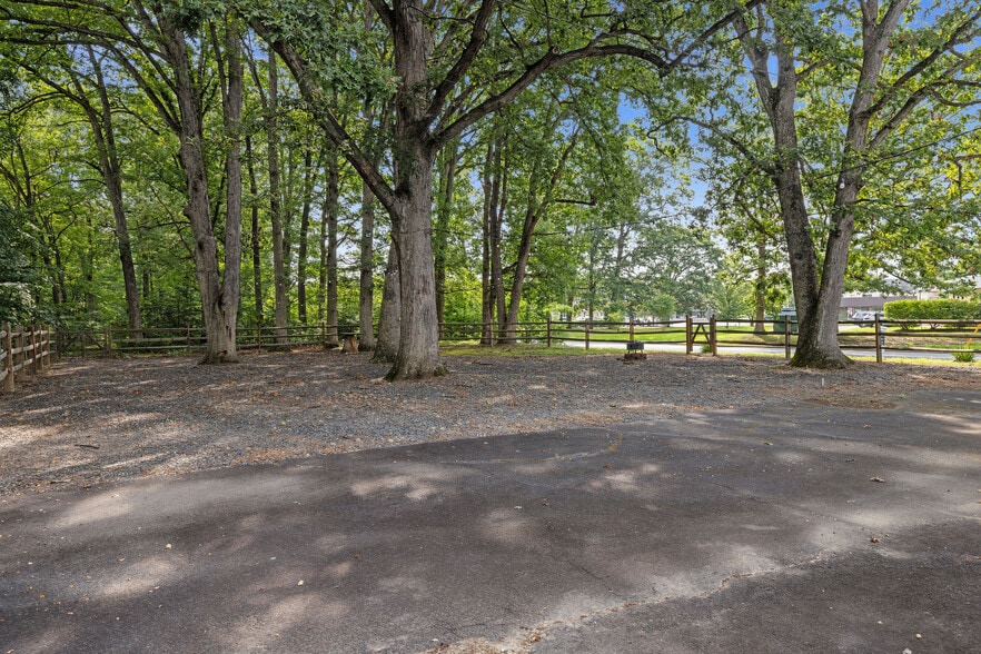 More Photos Of 102 N Rogers St, Aberdeen Restaurant For Sale