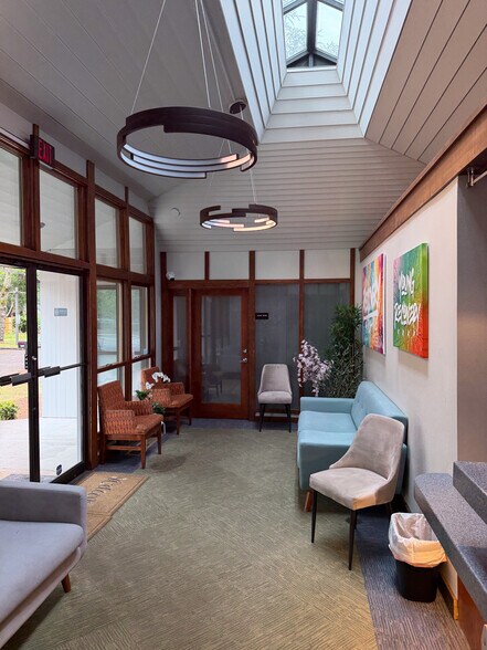 More Photos Of 11104 SE Stark St, Portland Medical For Sale