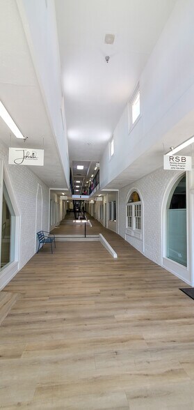 More Photos Of 1000 S Caraway Rd, Jonesboro Office For Sale