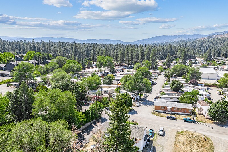 More Photos Of 9518 E 4th Ave, Spokane Valley Manufactured Housing Mobile Home Park For Sale