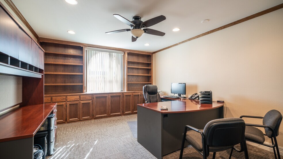 More Photos Of 2530 S Rural Rd, Tempe Office Residential For Lease