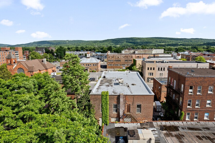 More Photos Of 109-111 Green St, Herkimer Office For Sale