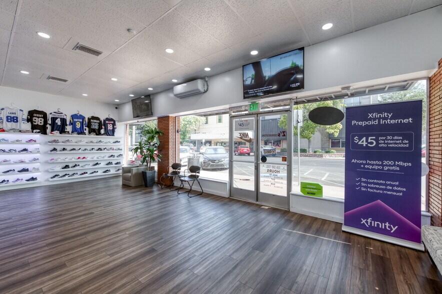 More Photos Of 101 N L St, Dinuba Storefront For Sale