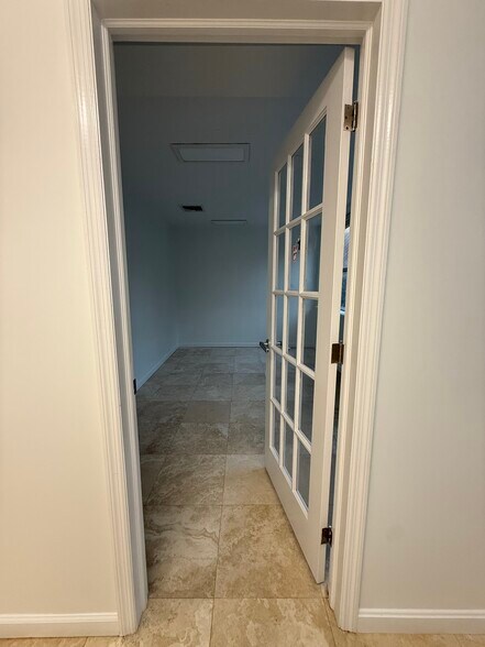 More Photos Of 30-63 38th St, Long Island City Office Residential For Sale