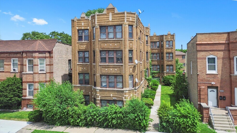 More Photos Of 11343 S King Dr, Chicago Apartments For Sale