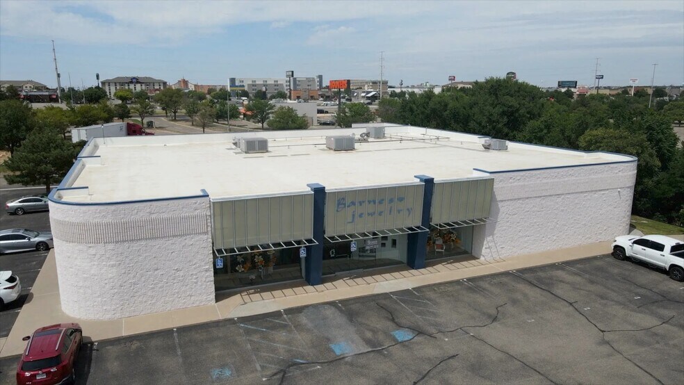 More Photos Of 100 Westgate Pky, Amarillo General Retail For Sale